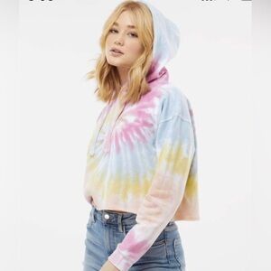 SO Women's Pastel Tie-Dye Cropped Hoodie